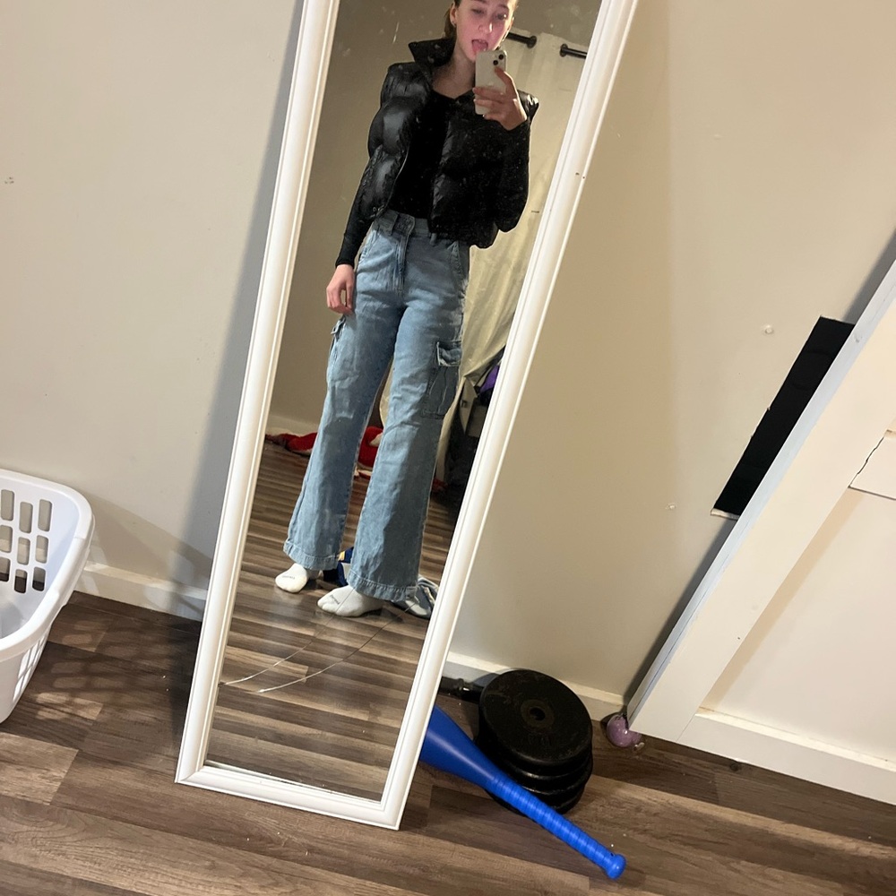 Black Puffer Jacket and Blue Jeans PAY ON CASH APP!